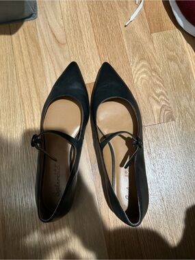 Splendid Black Pointed Mary Jane Flats with Ankle Strap